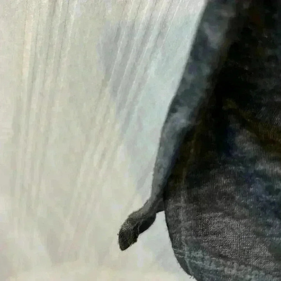 BCG BURNOUT SHORT SLEEVE V-NECK WORKOUT TOP SHIRT BLACK SIZE M LIGHTWEIGHT - Picture 4 of 5